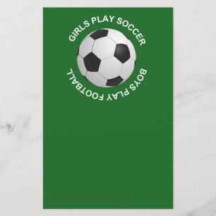 Flickor spelar fotboll, pojkar spelar fotboll flygblad