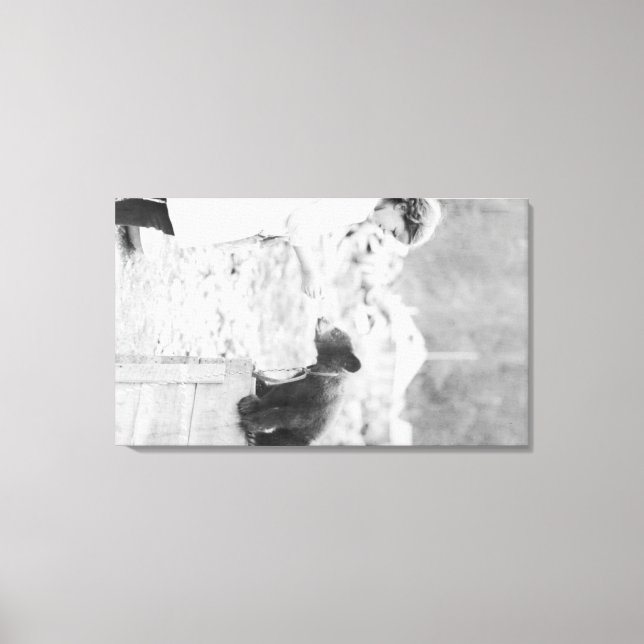 Flickor spelar med Bear Unge i Seward 2 Canvastryck (Framsida)