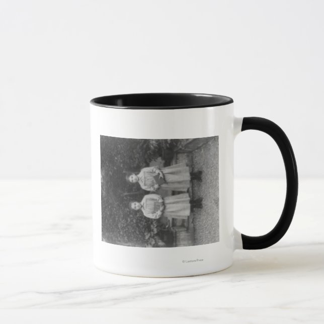 Flickor vid privatskolan i Istanbul i Turkiet Mugg (Höger)