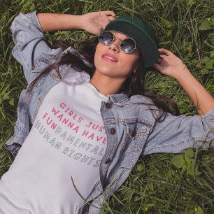 Flickor vill bara ha grundläggande mänskliga Höger T Shirt