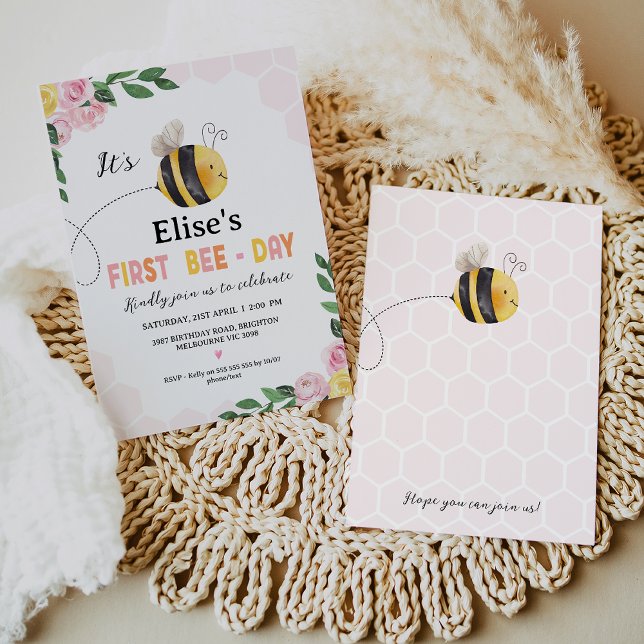 Flickornas Rosa Gult Be första bisdagen 1:a födels Inbjudningar (First Bee-Day 1st Birthday Invitation Template Baby Girl,  Floral, Bee Themed 1st Birthday Invite)