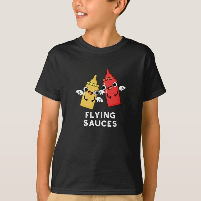 Flies Sauces Funny Food Pun Mörk BG T Shirt (Framsida)