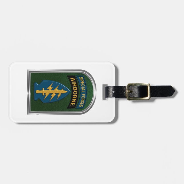 Fliken Speciellare krafter och korrigeringsgaller Bagagebricka (Horisontell Framsida)