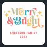 Flimmer i familjen Merry och Bright Retro Colorful Fyrkantigt Klistermärke<br><div class="desc">Fyrkantig familjefärgstreck för merry och Bright Retro Colorful Family</div>