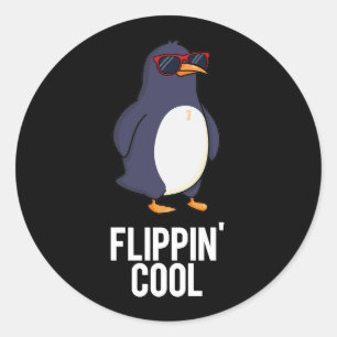 Flippin Coola Funny Penguin Pun Mörk BG Runt Klistermärke