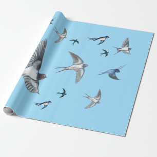 Flock av sväljande fåglar som flyger i blå him Presentpapper
