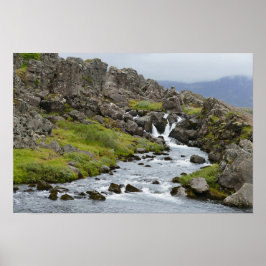 Flod i Thingvellir nationalpark, Island Poster