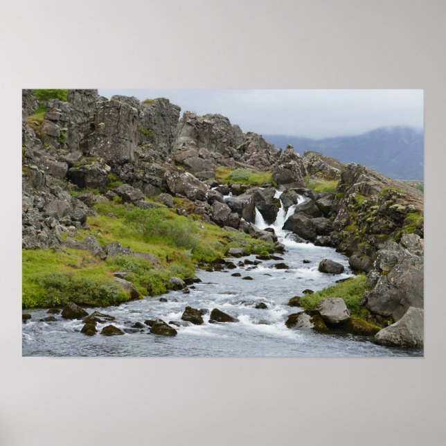 Flod i Thingvellir nationalpark, Island Poster (Framsidan)