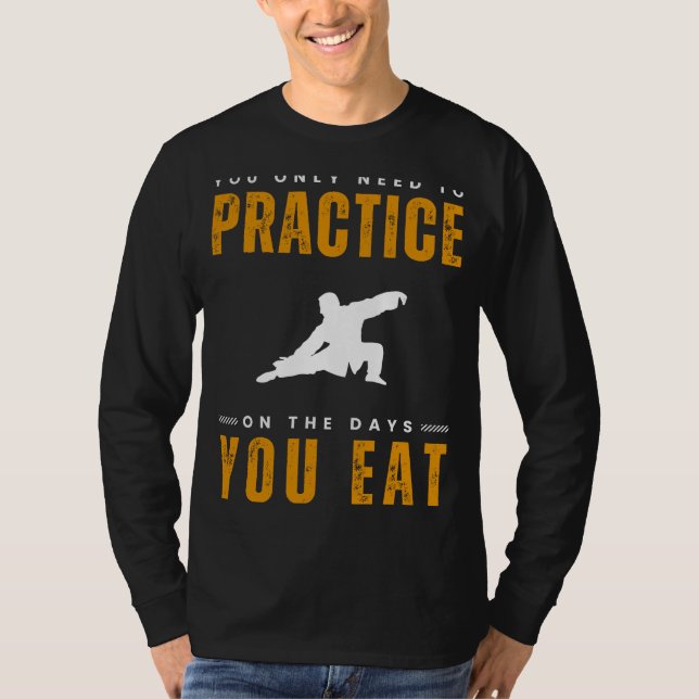 Flöde in i skratt med Tai Chi Practice Tee  Fin (Framsida)