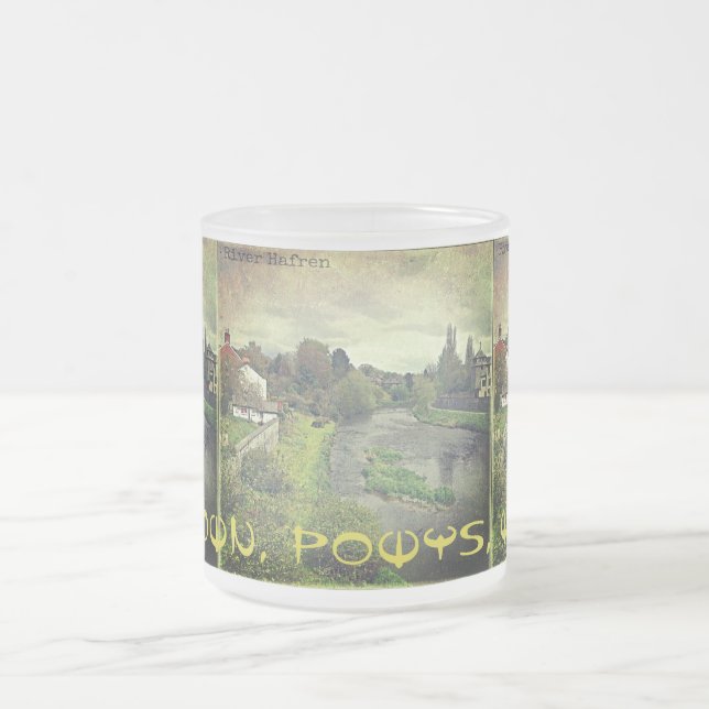 Floden Hafren i Newtown, Powys, Wales Frostad Glasmugg (Center)