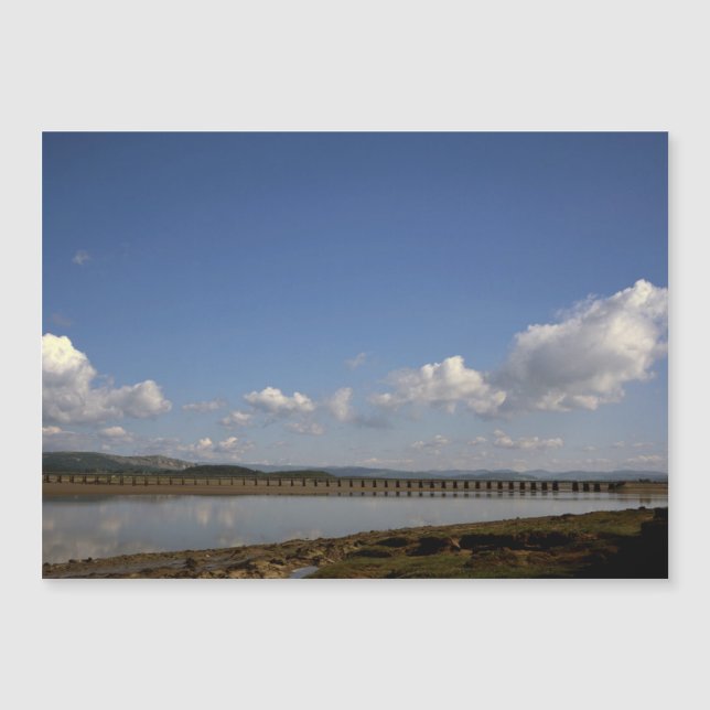 Floden Kent Sjö District Cumbria England (Framsida)