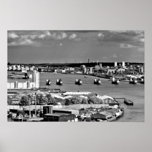 Floden Thames Flood Barrier Greenwich London Poster