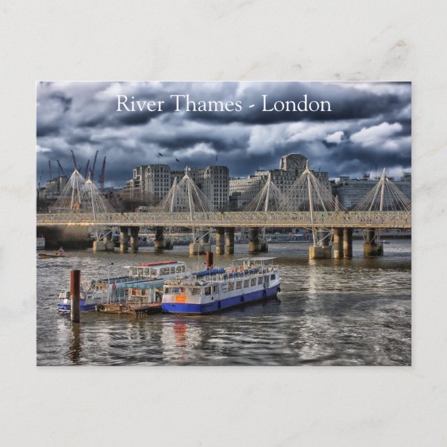 Floden Thames London under Cloudy Himlar Vykort (Framsida)