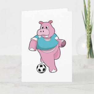 Flodhäst som fotbollsspelare med fotboll.PNG Kort