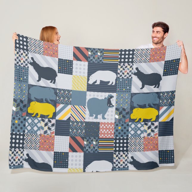 FlodhästFauxtäcke Fleecefilt (På plats)