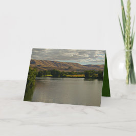 flodöken och åkerland, vackert landskap kort