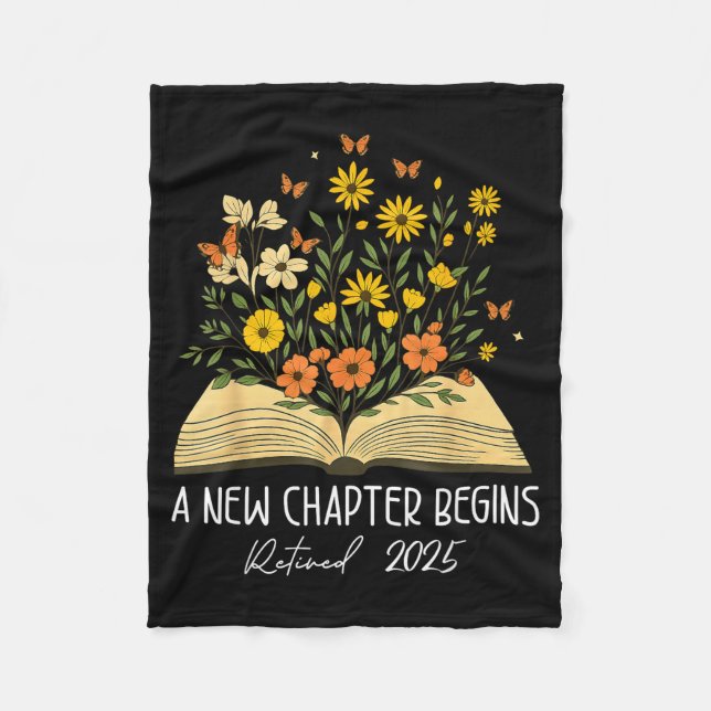 Floral Book A New Chapter Begins Retired Retiremen Fleecefilt (Framsidan)
