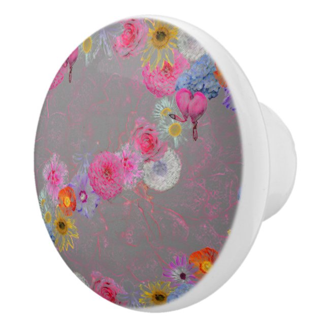 Floral design in gray and pastel  knopp (Höger)