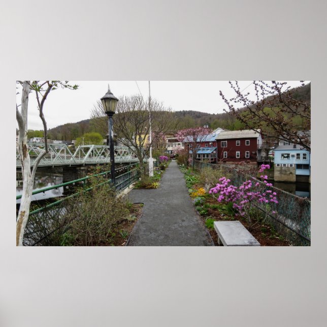 Floral Footbridge Poster (Framsidan)