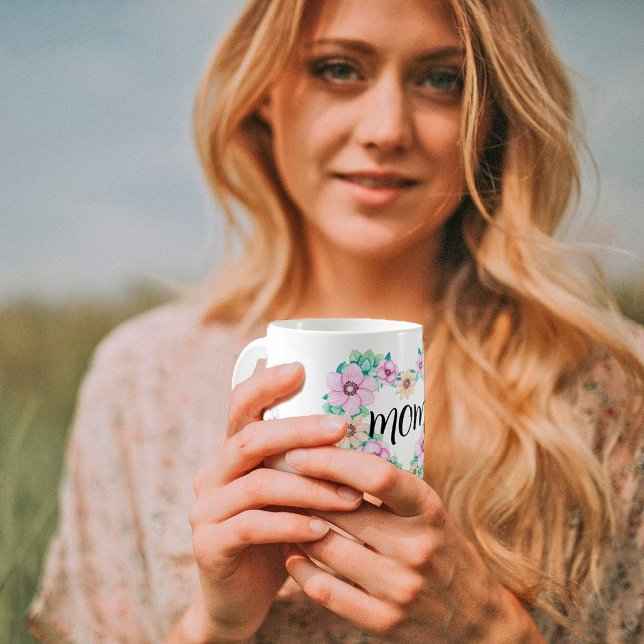 Floral Heart and bouquets with MOM text Mug Kaffemugg (Skapare uppladdad)