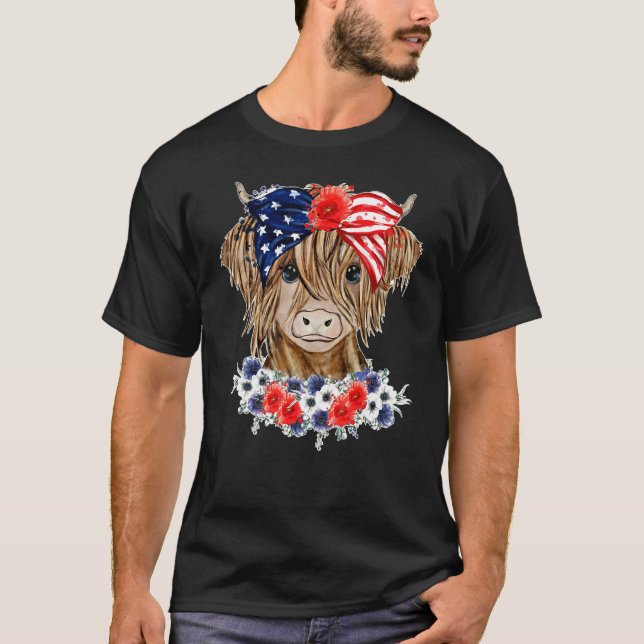 Floral Highland Cow Heifer Western Patriotic US Fl T Shirt (Framsida)