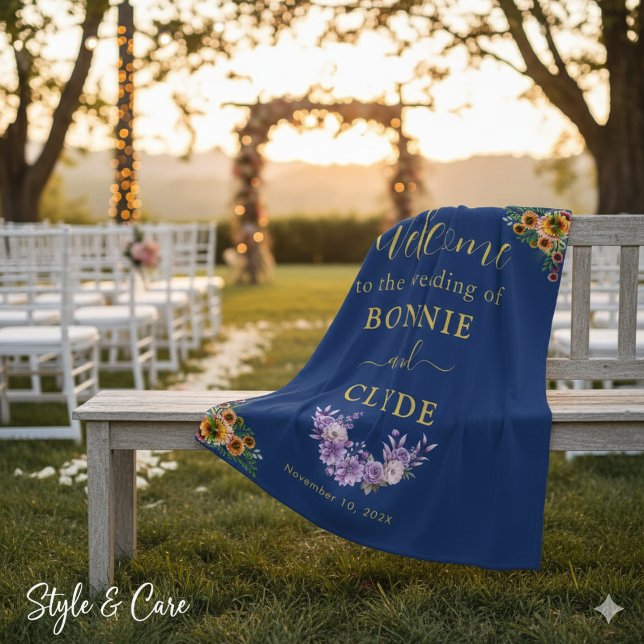 Floral on Navy Wedding Welcome 50"x60" size Fleecefilt (Floral on Navy Wedding Welcome 50x60 size Fleece Blanket)