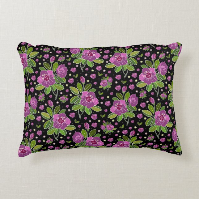 Floral Pattern Lilac Pink Green Black Prydnadskudde (Framsidan)