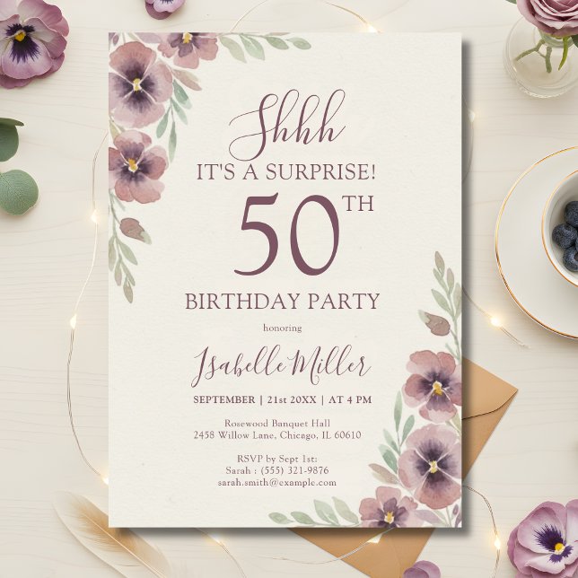 Floral Pink Mauve Surprise 50th Birthday Inbjudningar (Floral Pink Mauve Surprise 50th Birthday Invitation)