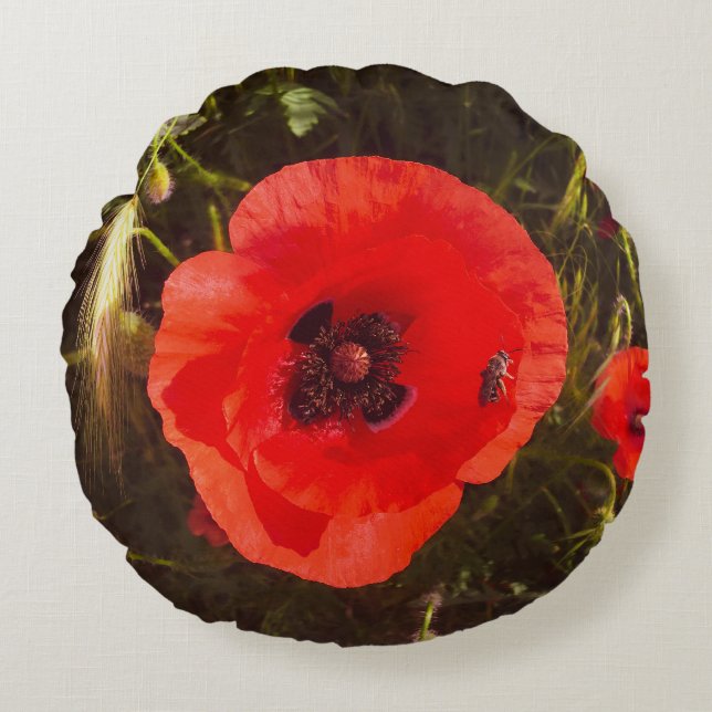 Floral Poppy Dream – Botanical Fantasy Wildflowers Rund Kudde (Framsidan)
