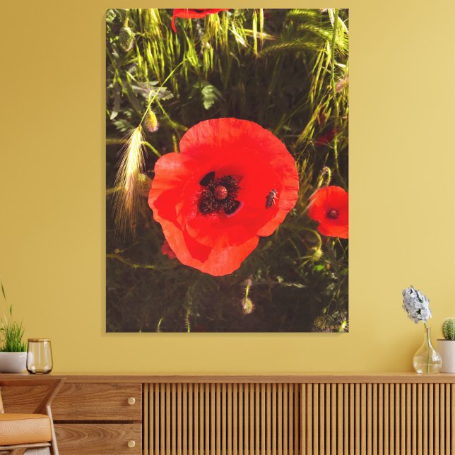 Floral Poppy Dreamer – Botanical Fantasy Art  Canvastryck (Insitu (Vardagsrum))