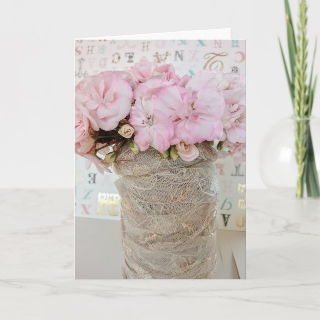 Flores geranio rosa en bote de cristal con encaje kort (Framsida)