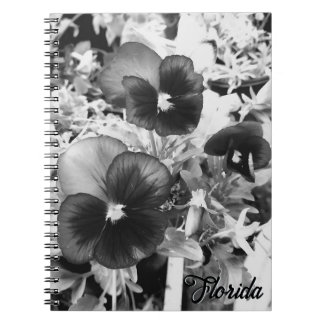 Florida Nature Photo Artistic Monochrome Pansy Anteckningsbok