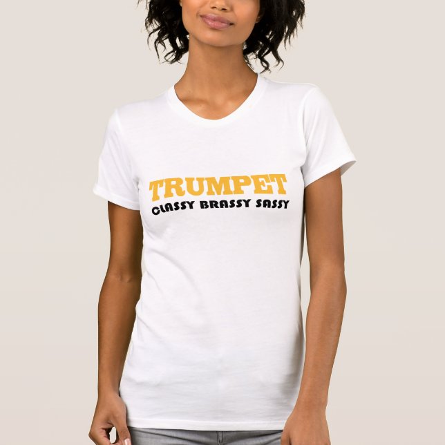 Flott Sassy trumpetT-tröja T-shirt (Framsida)