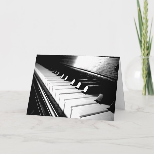 Flott svart- & vitpianofotografi kort (Framsida)