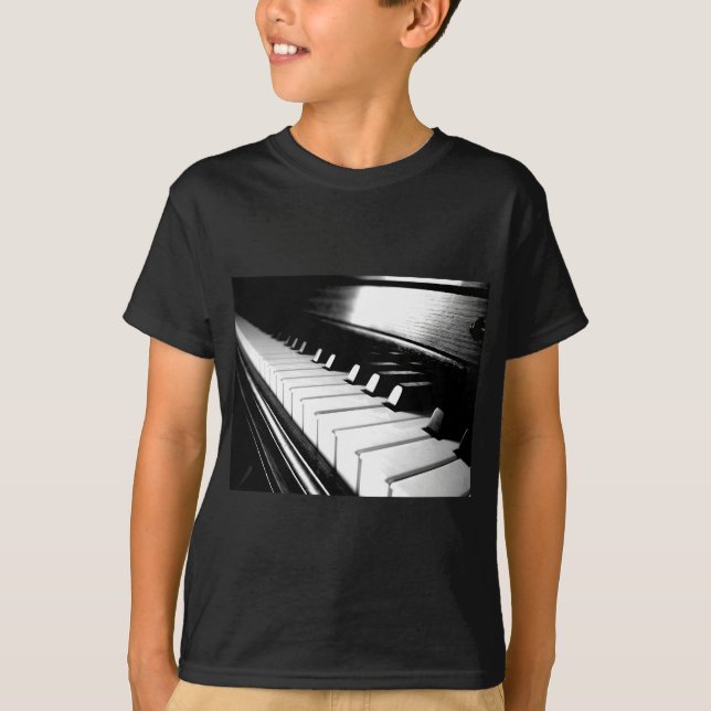 Flott svart- & vitpianofotografi tee (Framsida)
