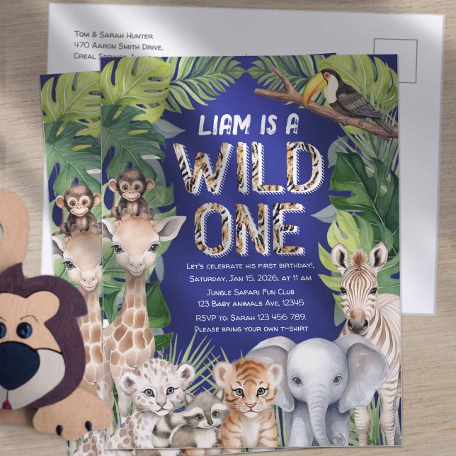 Flottblått Vild ett, ungeldjur 1:a födelsedag Inbjudan Vykort (Wild one, Safari animals themed, navy blue postcard invitation.)