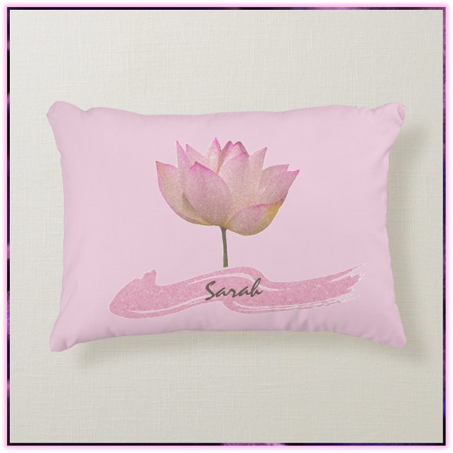 Flotters Rosa Lotus Flower Prydnadskudde (Skapare uppladdad)