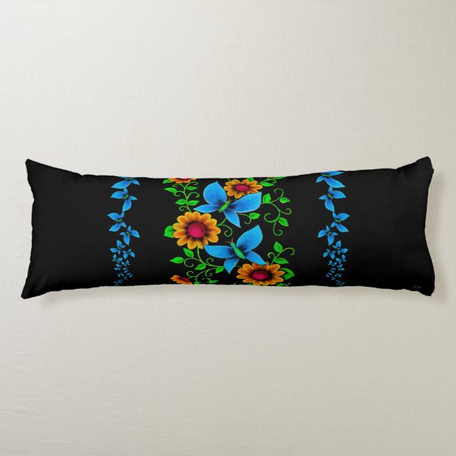 Flower Doodle Body Pillow Kroppskudde (Framsidan)