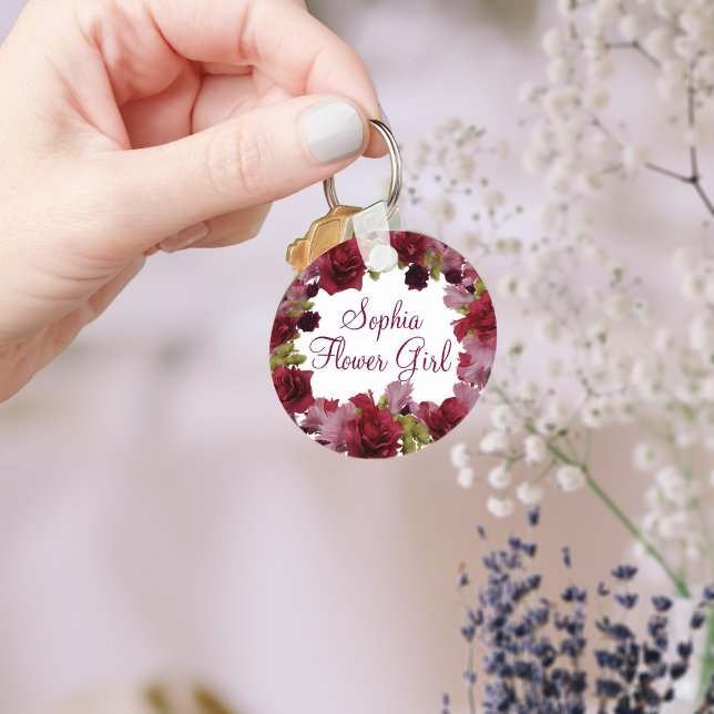 Flower Girl Burgundy Blommigt Wedding Favkey chain Nyckelring (A burgundy floral keychain that can be used for your Flower Girl or any member of your bridal party)