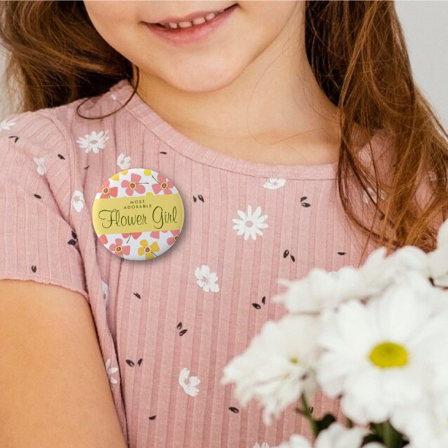 FLOWER GIRL Cute Rosa Daisy Pop Bröllop Namn brick Knapp (Most Adorable FLOWER GIRL Cute Pink Daisies Pop Wedding Rehearsal Name Tag Pin Button @ fat_fa_tin)
