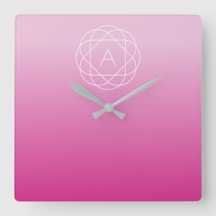 Flower-like Geometric Monogram Rosa Shaded Ombre Fyrkantig Klocka
