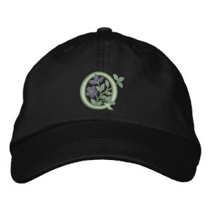 Flower Monogram Initial Q Broderad Keps
