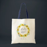 Flowerfields Bridesmaid Tygkasse<br><div class="desc">En söt och elegant gåva till dina brudtärnor,  tote har en krans av vattenfärgade solrosor och grönt med "bridesmaid" inskriven i handskript. Anpassa med ditt bröllop-datum eller mottagarens namn under. Koordinerar våra flödesfält bröllop och händelsemängden.</div>