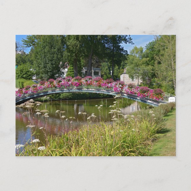 Flowery bridge i Bagnoles-de-l'Orne Vykort (Framsida)