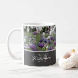 Flowery Monogram med blommigt vår känslor! Kaffemugg