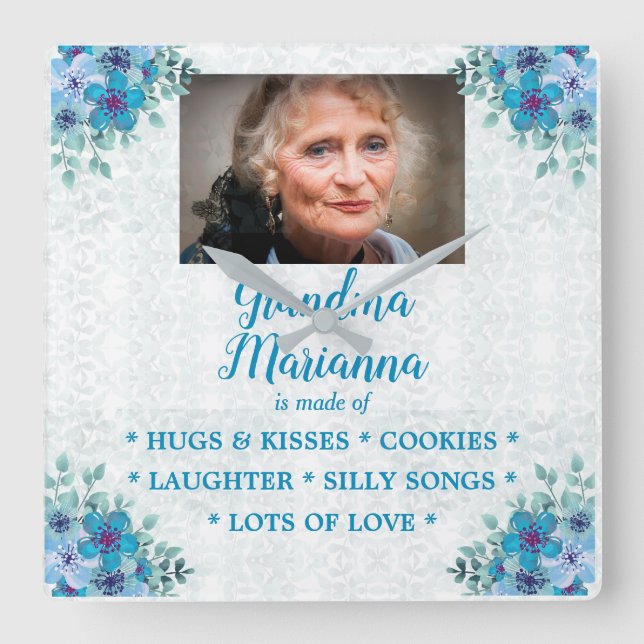Flowery "What Grandma is made of""   Fyrkantig Klocka (Framsida)