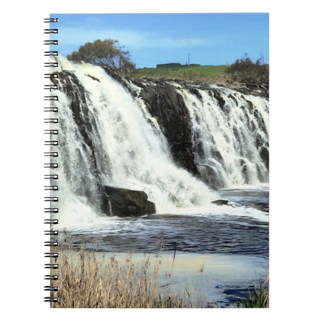 Flowing Waters of Hopkins Falls Anteckningsbok (Framsidan)