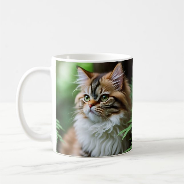 "Fluff and Cuddles: Knubbiget Persian Cat" Kaffemugg (Vänster)