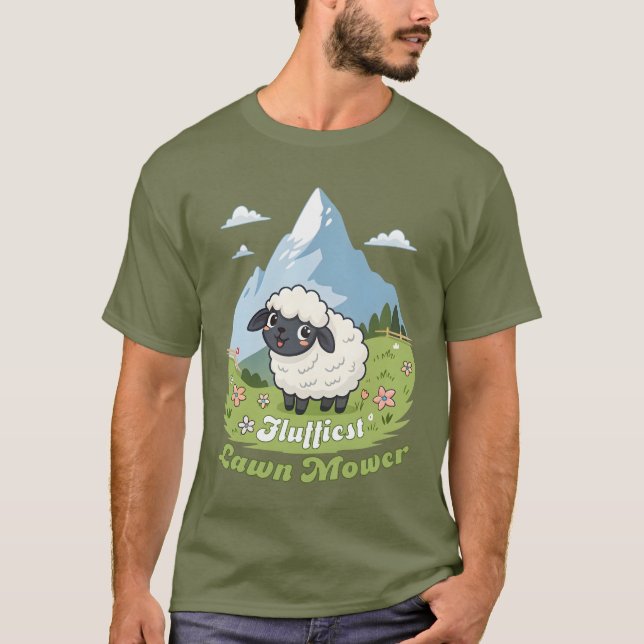 Fluffiest Lawn Mower – Adorable Blacknose Sheep T Shirt (Framsida)