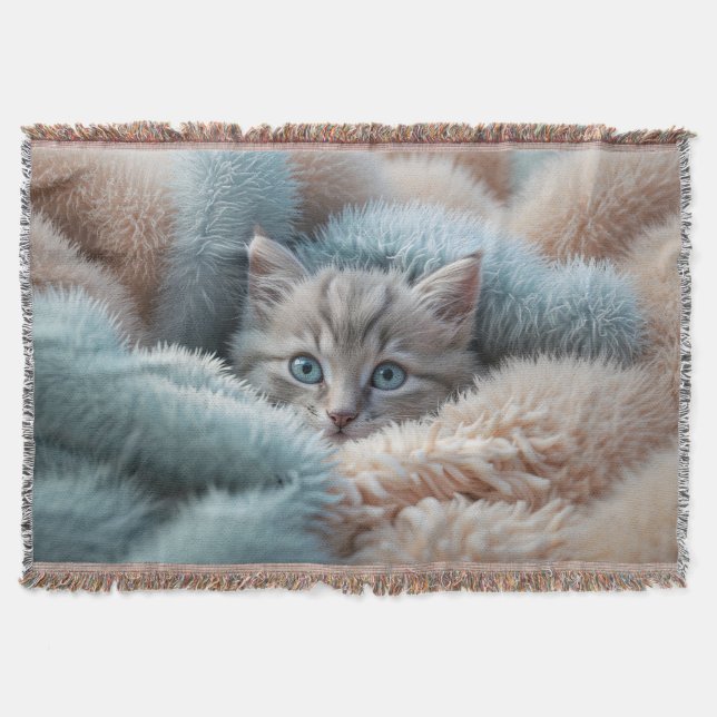 Fluffig kattunge i en mjuk filt (Framsidan)